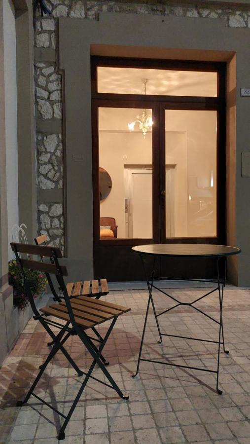 La Casa Del Mago Camere E Appartamenti Pissignano ภายนอก รูปภาพ