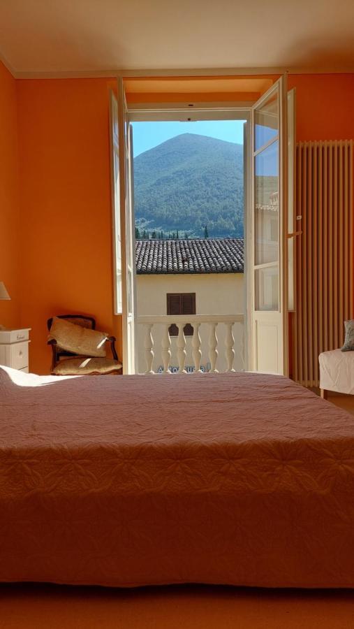 La Casa Del Mago Camere E Appartamenti Pissignano ภายนอก รูปภาพ