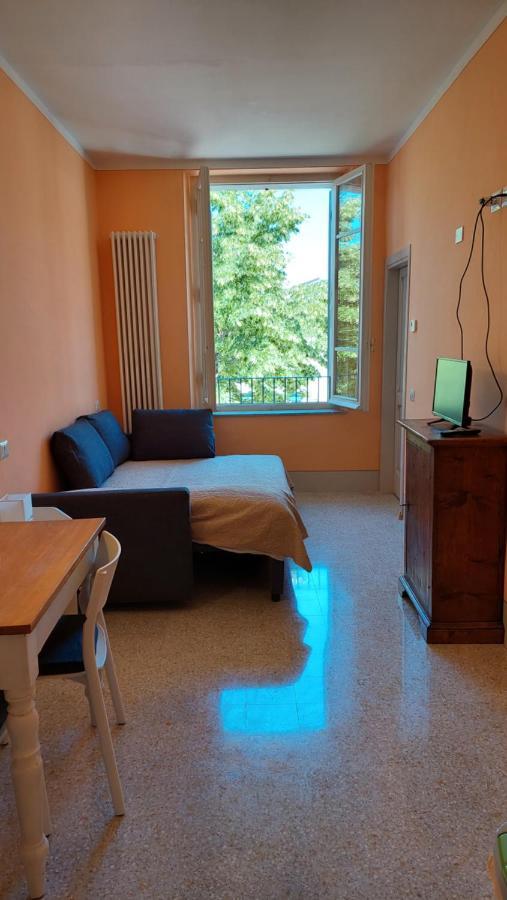 La Casa Del Mago Camere E Appartamenti Pissignano ภายนอก รูปภาพ